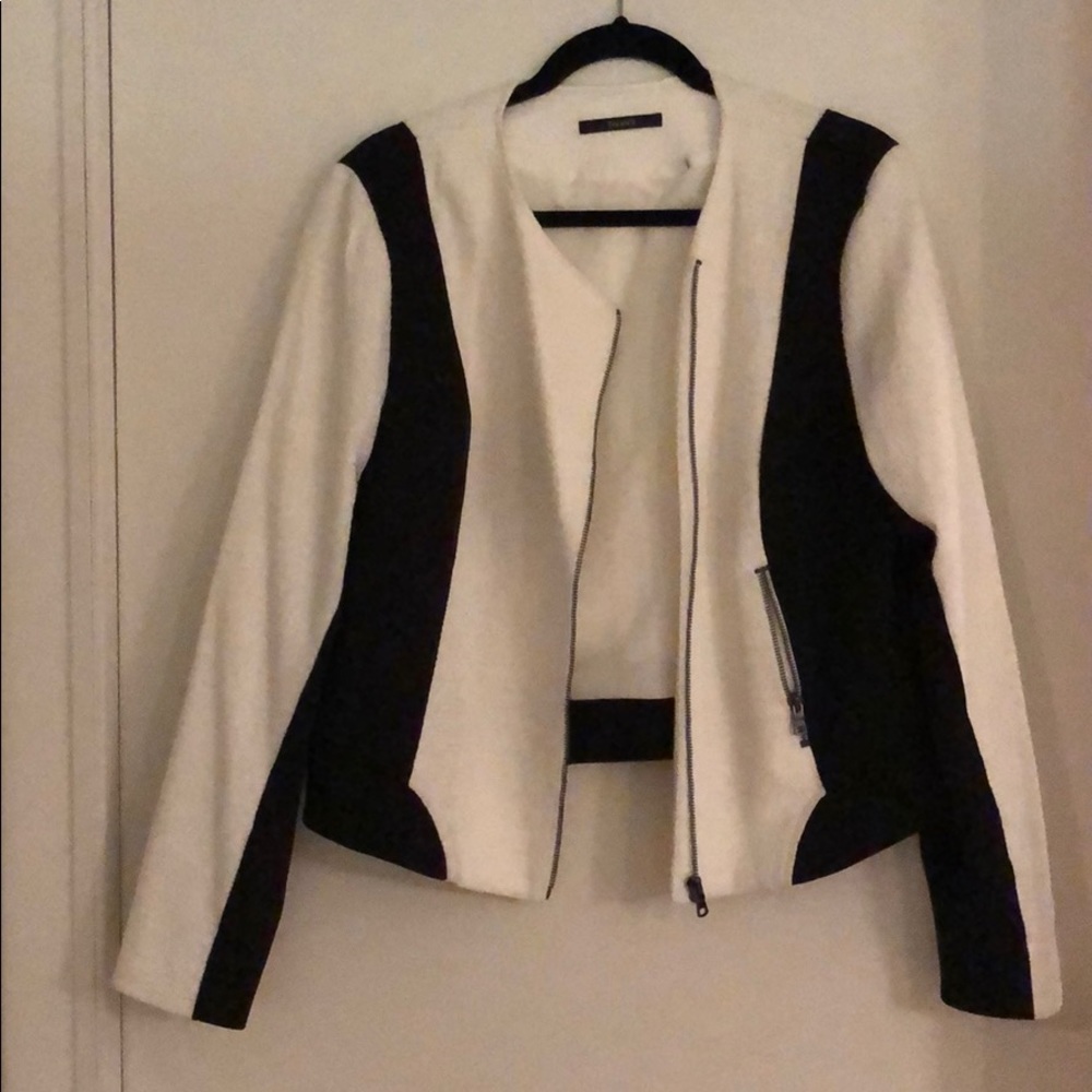 Tahari black and white jacket